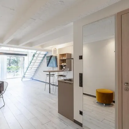 Avida Loft 09 *